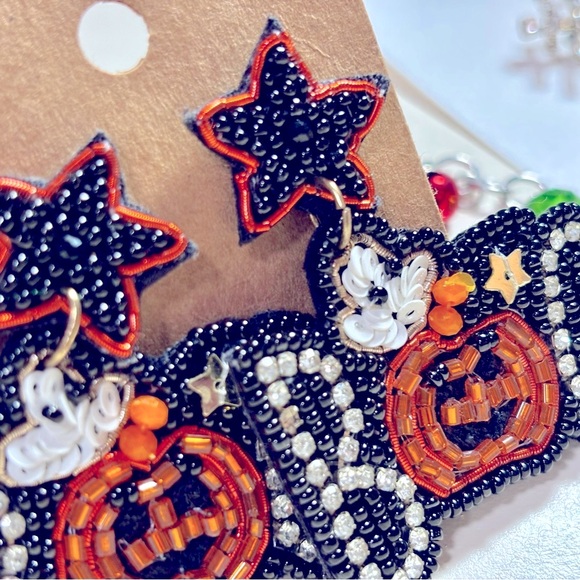 Festive Holiday Jewelry Set Halloween and Christmas 7 Piece - Picture 4 of 8